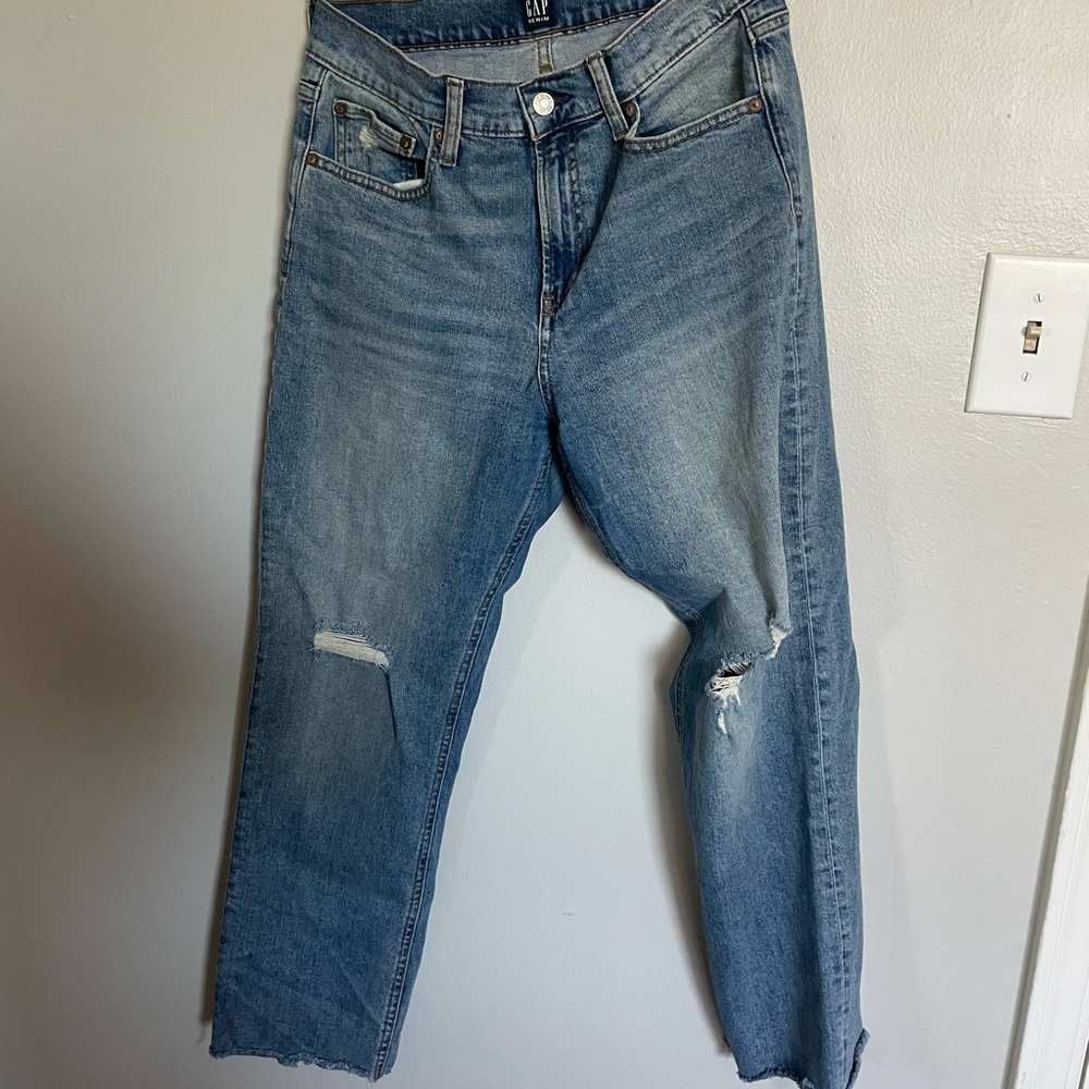 GAP Distressed Straight-Leg Jeans